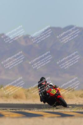 media/Mar-22-2025-CVMA (Sat) [[462c0ffedb]]/Race 13-Amateur Supersport Middleweight/